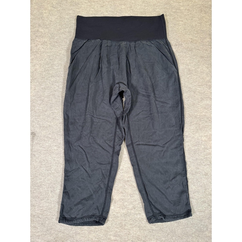 Lululemon Capri Pants Womens 6 Black High Rise‎ Woven Knit Waist Yoga Athletic
